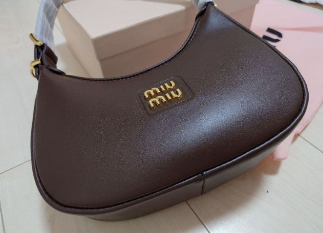 ショルダーバッグ