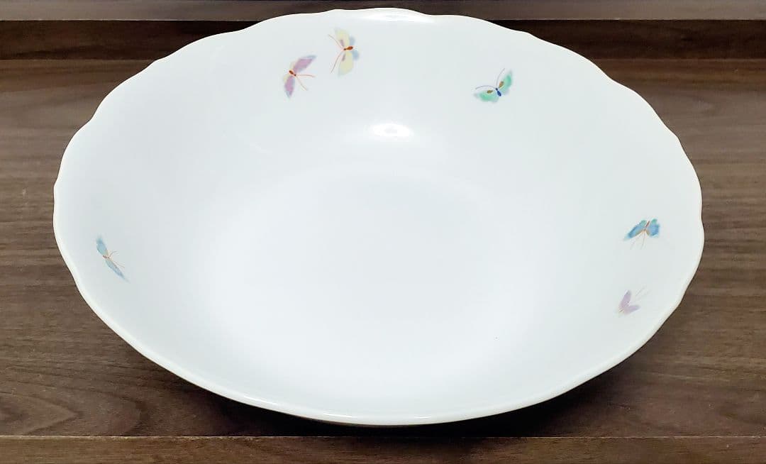 S24 深川製磁　バックスタンプ赤　蝶々　蝶柄　深鉢　深皿　宮内庁御用達　食器