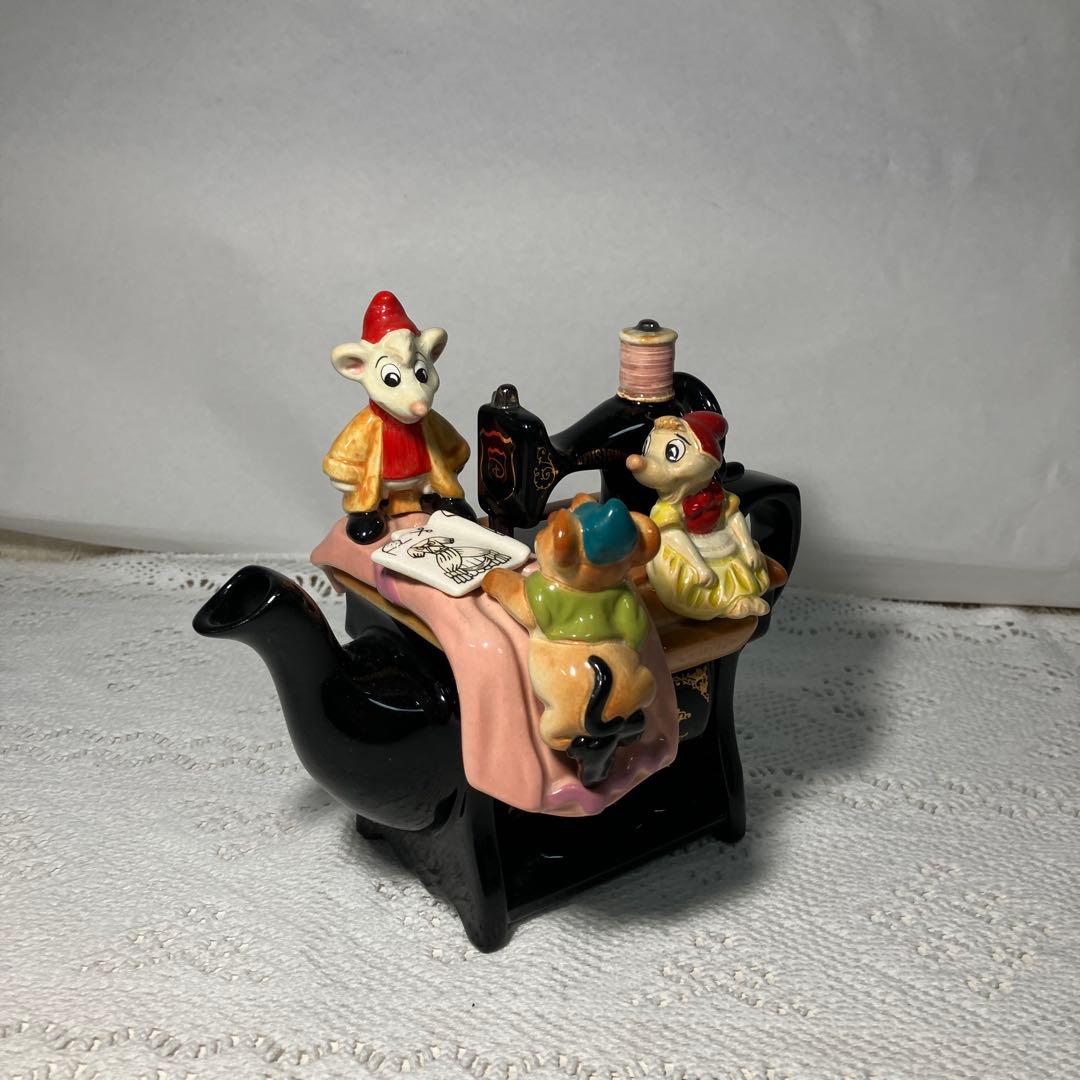 ポール・カーデュー、ディズニーシンデレラ、ミシン型ポット、 陶器ティーポット