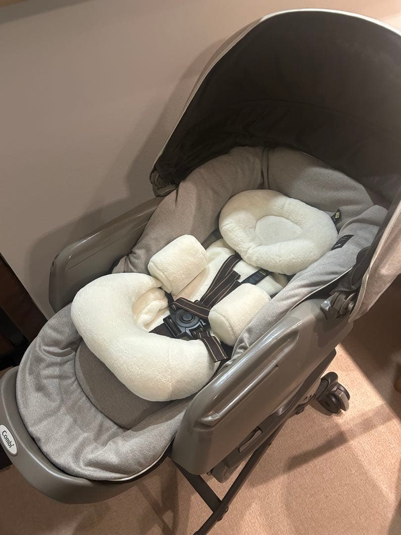 コンビ　ネムリラ オートスウィングBEDi おやすみドーム EG