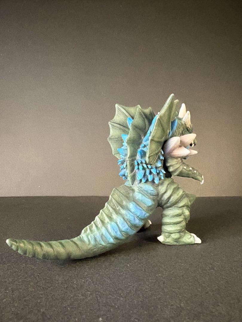 ウルトラ怪獣ソフビ　ガイリュウガ　リペイント完成品