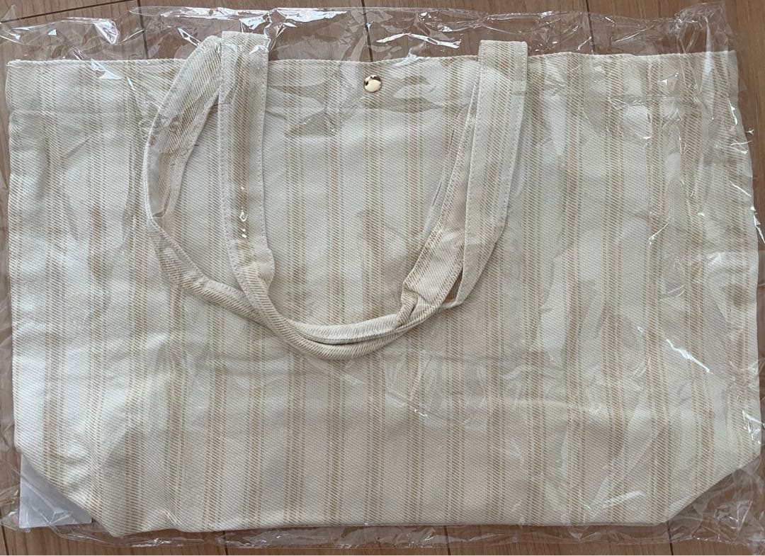 バッグ Her lip to Scoop and Escape Large Tote