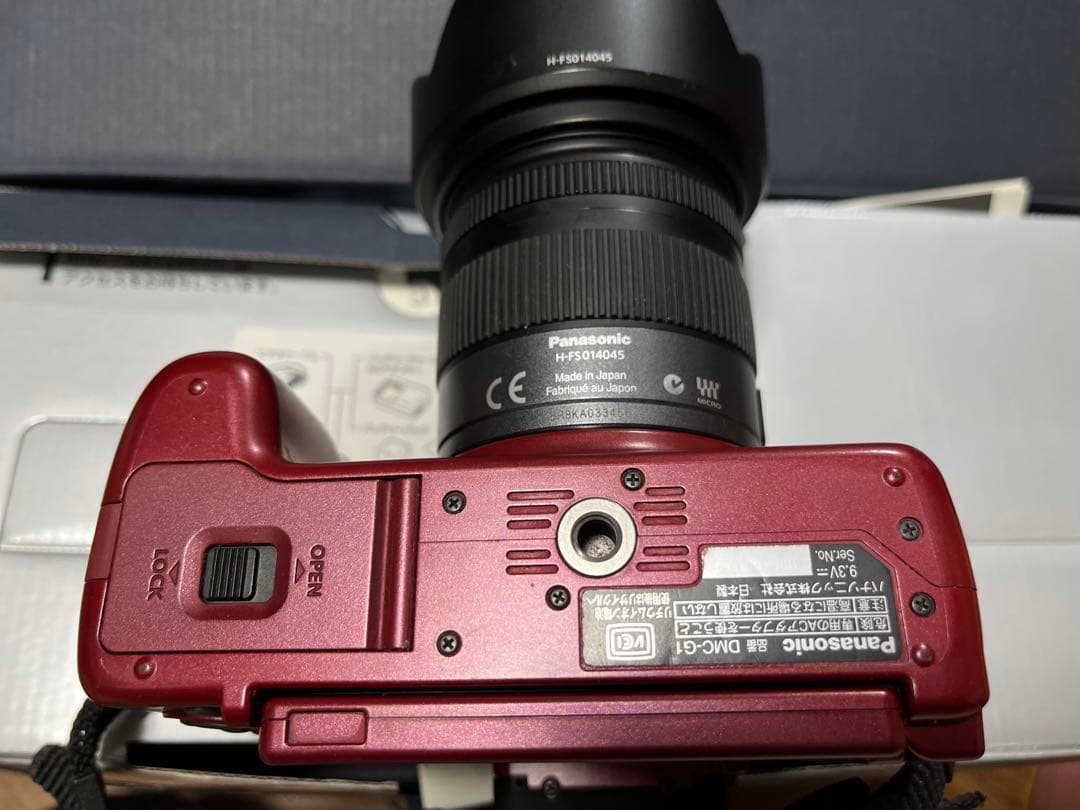【Panasonic】LUMIX DMC-G1R ダブルズームレンズキットレッド
