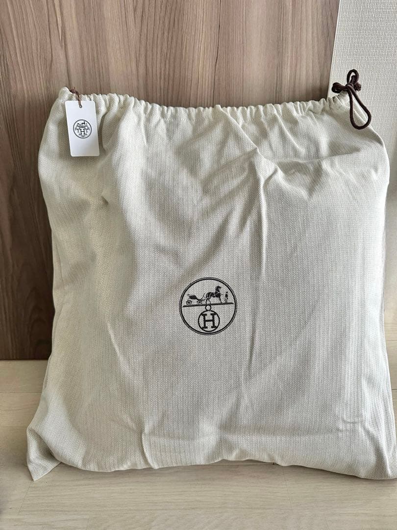 エルメス クッション アヴァロンPM 新品