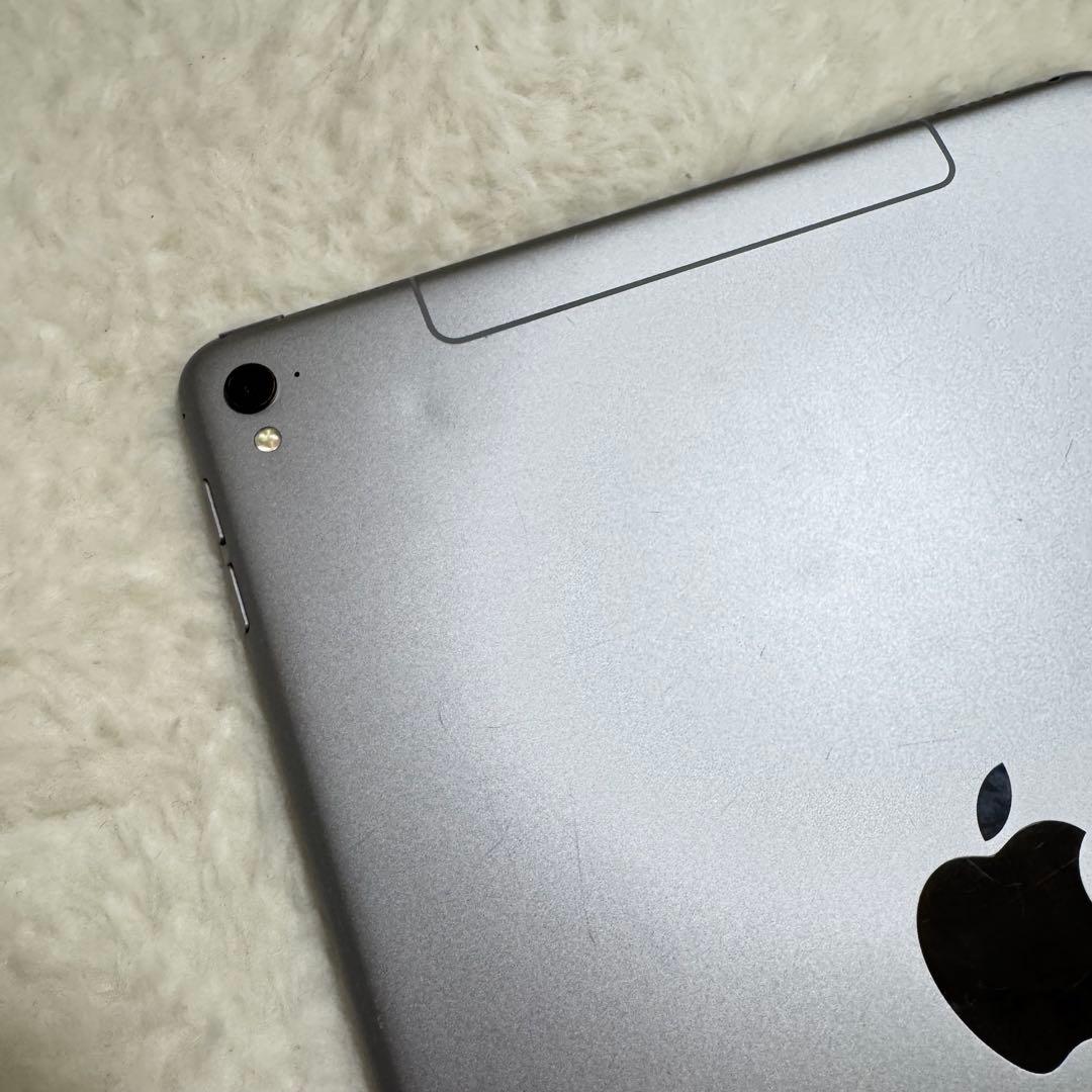 Apple iPad Pro 9.7インチ 128GB シルバー