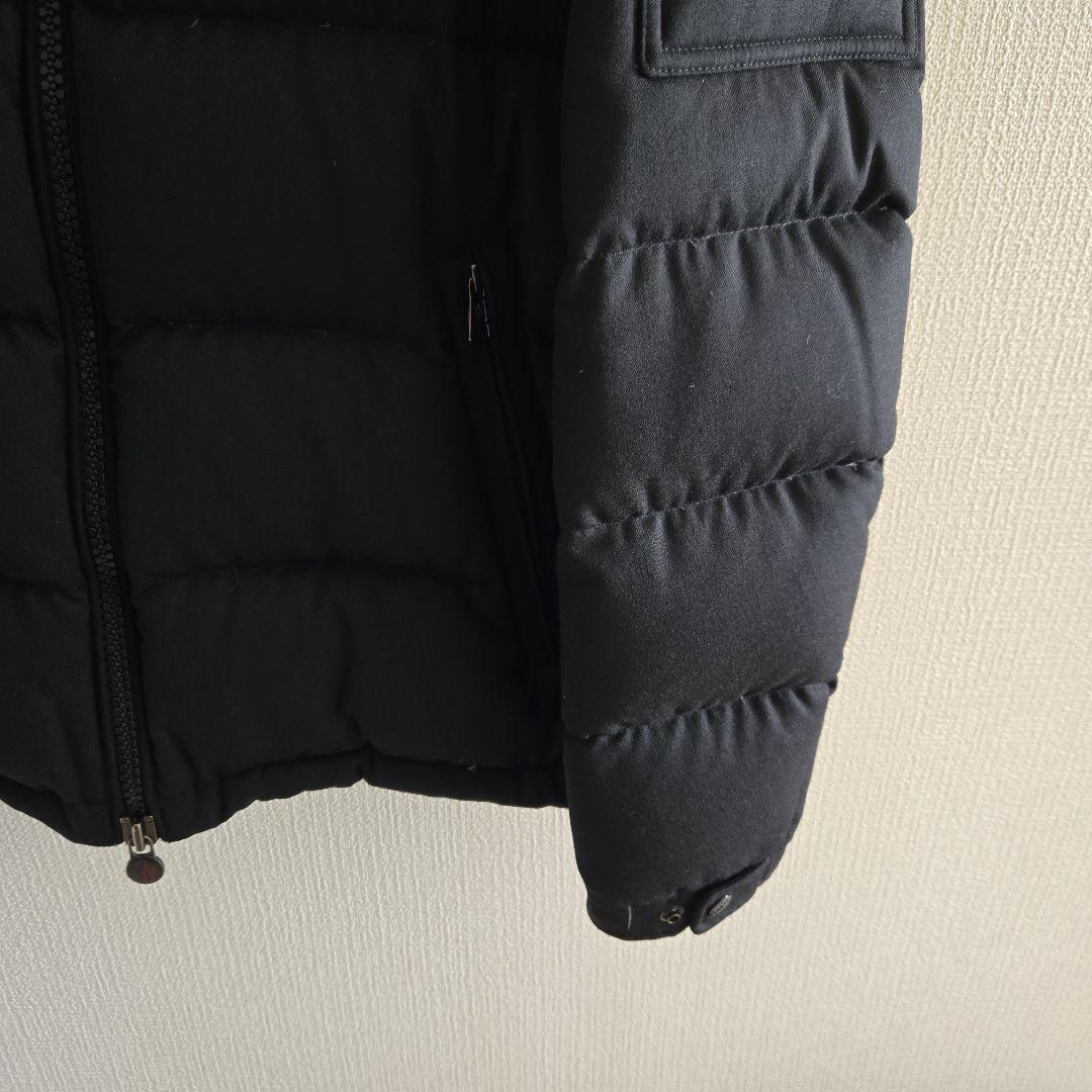 モンクレール(Moncler) メンズダウン 黒
