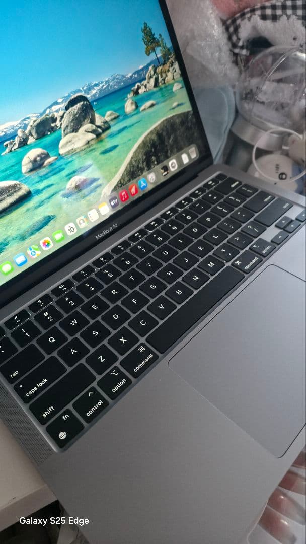 充電回数11回 Macbook Air 256GB スペースグレイ