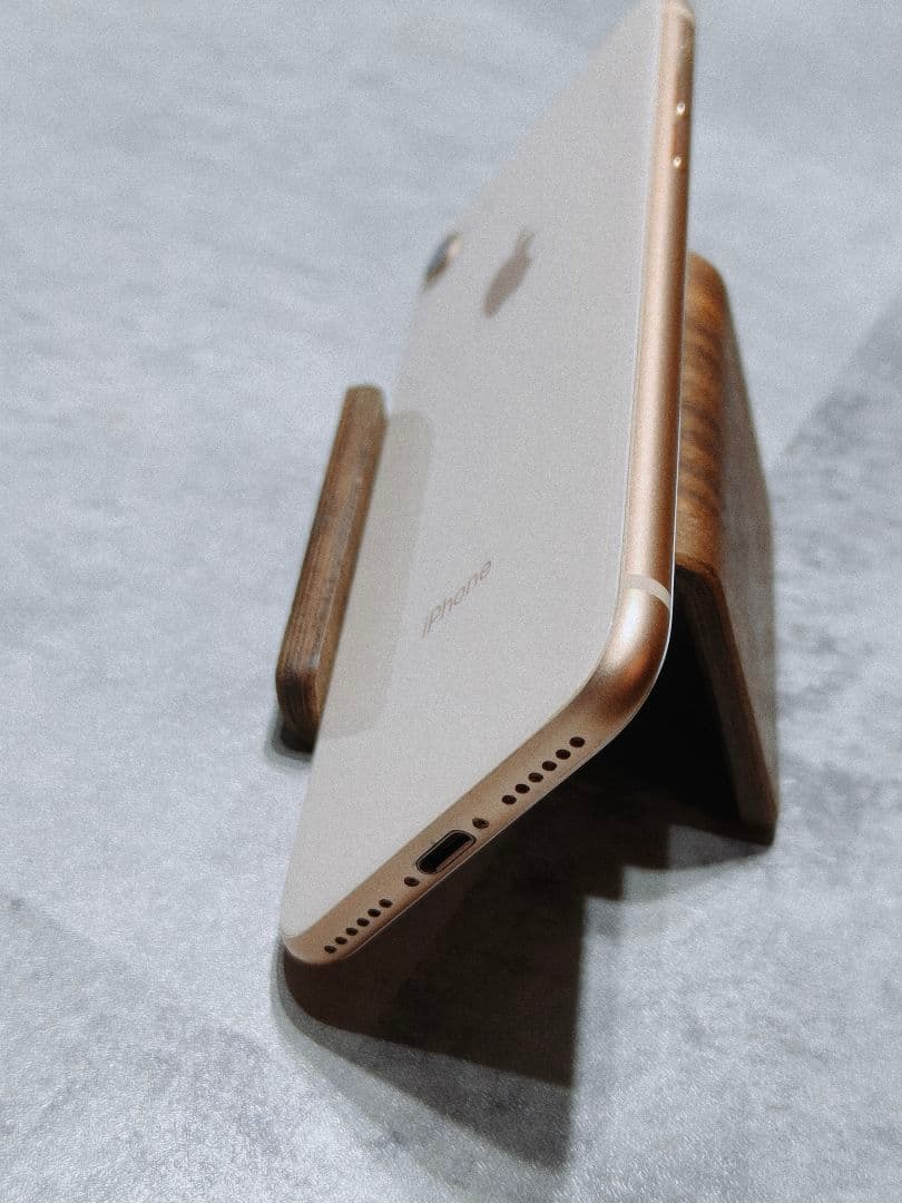 美品 iphone8 256GB SIMロック解除済 スマホ