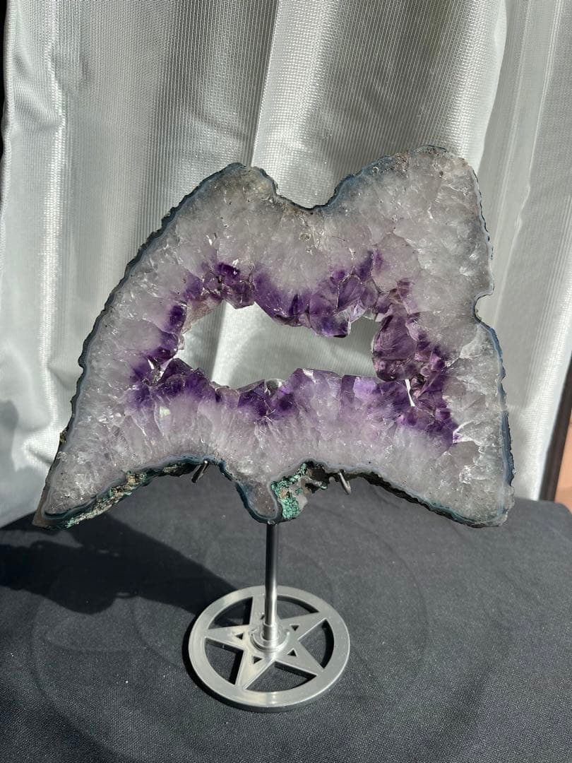 ブラジル産❣️天然石アメジストのプレート　置物　台座付きNO.020719