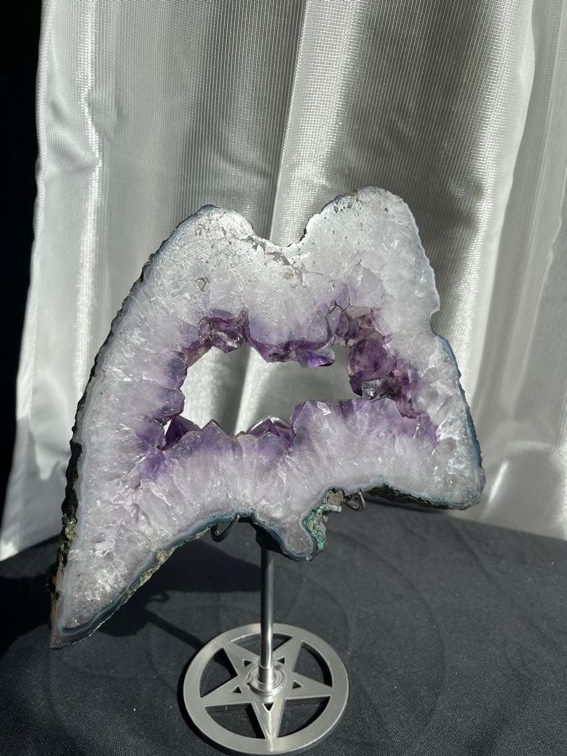 ブラジル産❣️天然石アメジストのプレート　置物　台座付きNO.020719
