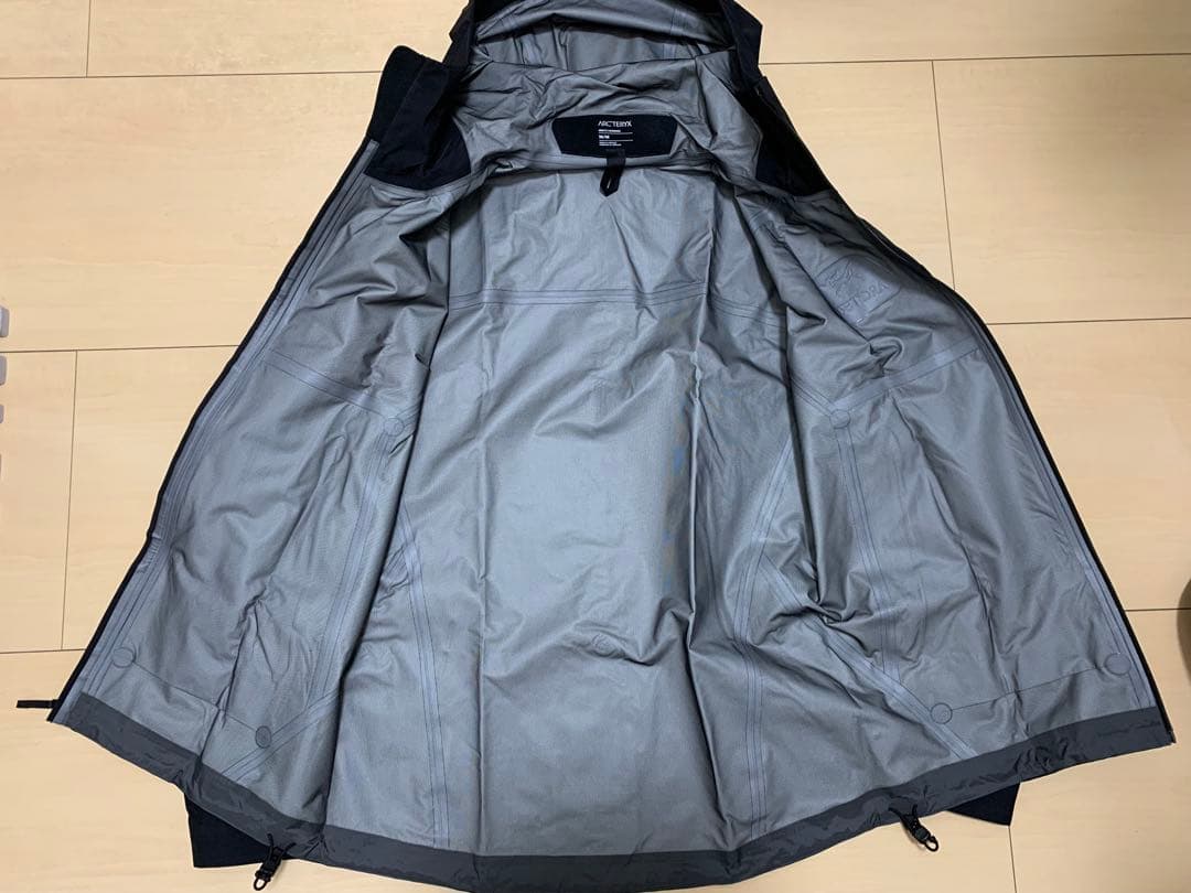 アークテリクス　ベータLTジャケット