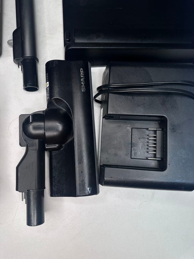 シャープ★掃除機★EC-SR8-B★2023年製★バッテリー新品にくい