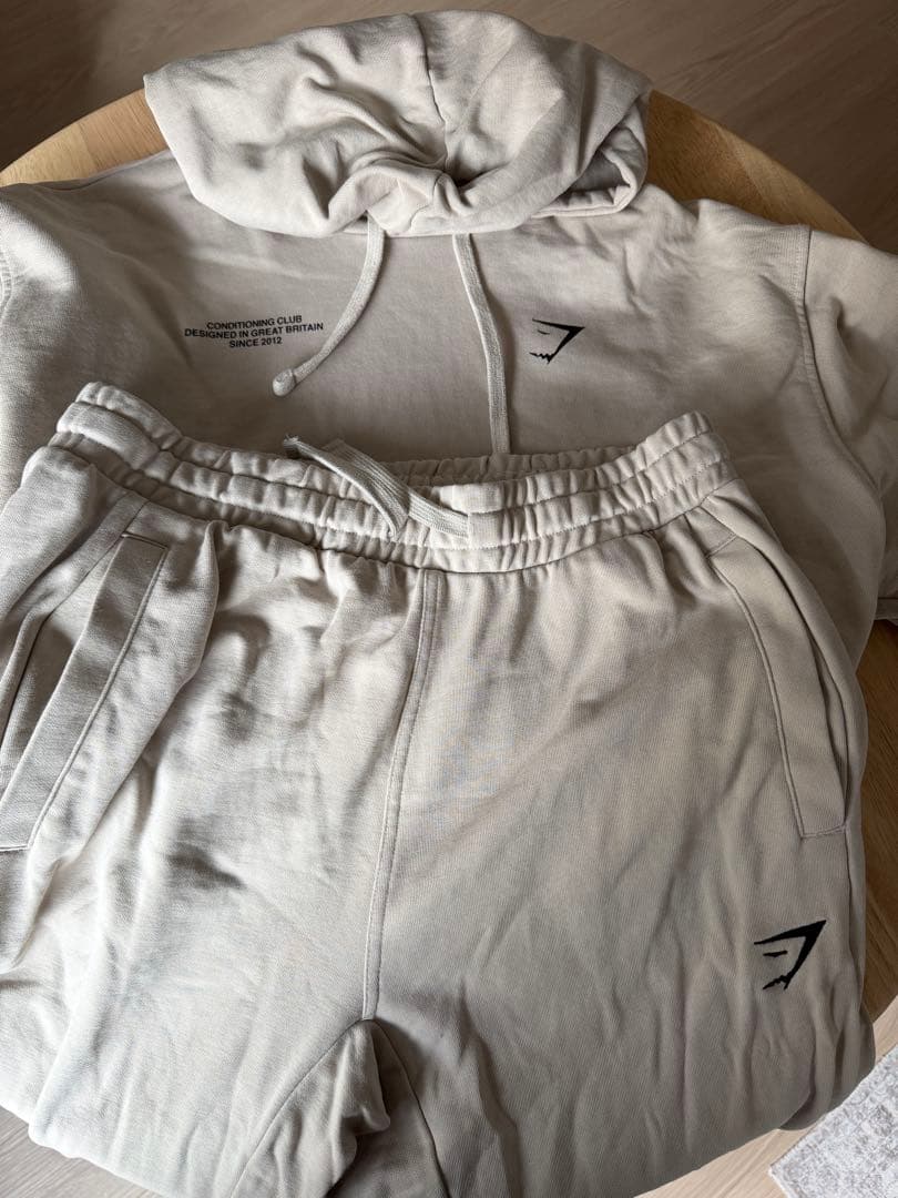 約2万円相当  フード付きスウェットセットアップ ベージュ