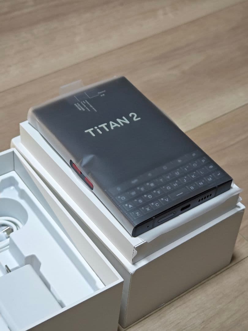 【美品】Unihertz Titan Slim SIMフリー　本体