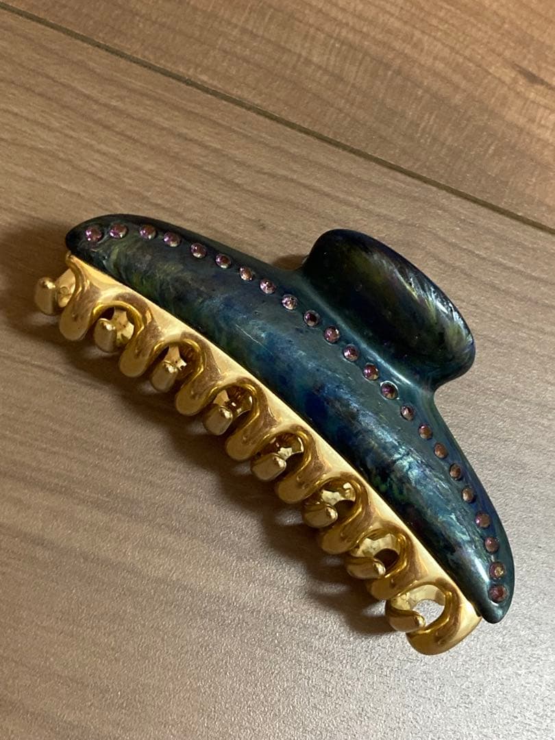 最終価格22日まで　acca（アッカ）クリップLスワロフスキー付き