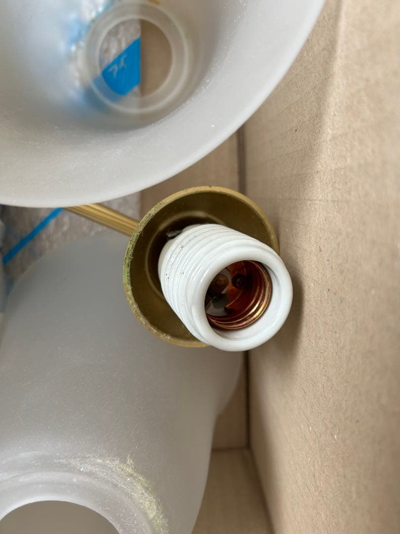 ゴールド シャンデリア 6灯 ガラスシェード　ナショナル　照明器具