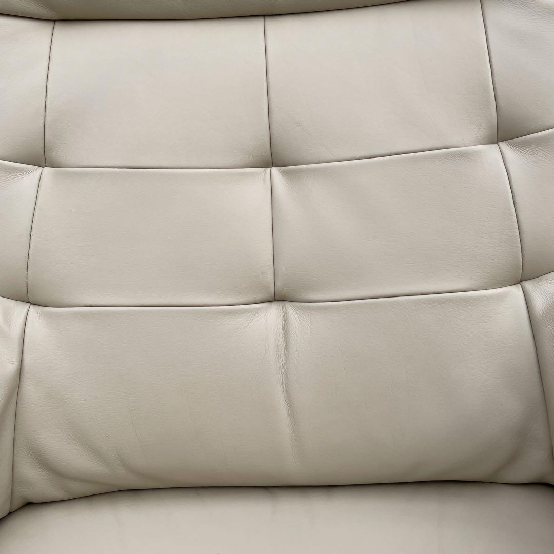 赤*福様 カリモク 本革 レザー パーソナルチェア 白 ベージュ オットマンセッ