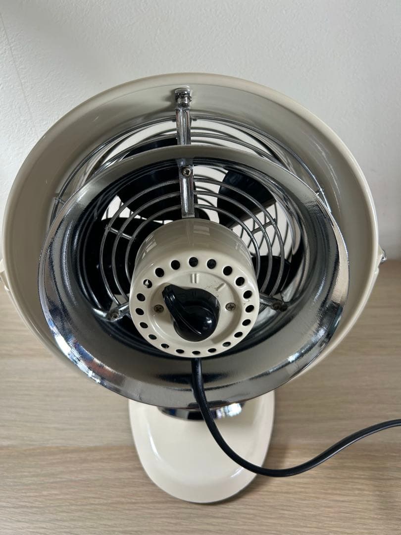 Vornado ボルネード　扇風機 クリーム色 4枚ファン
