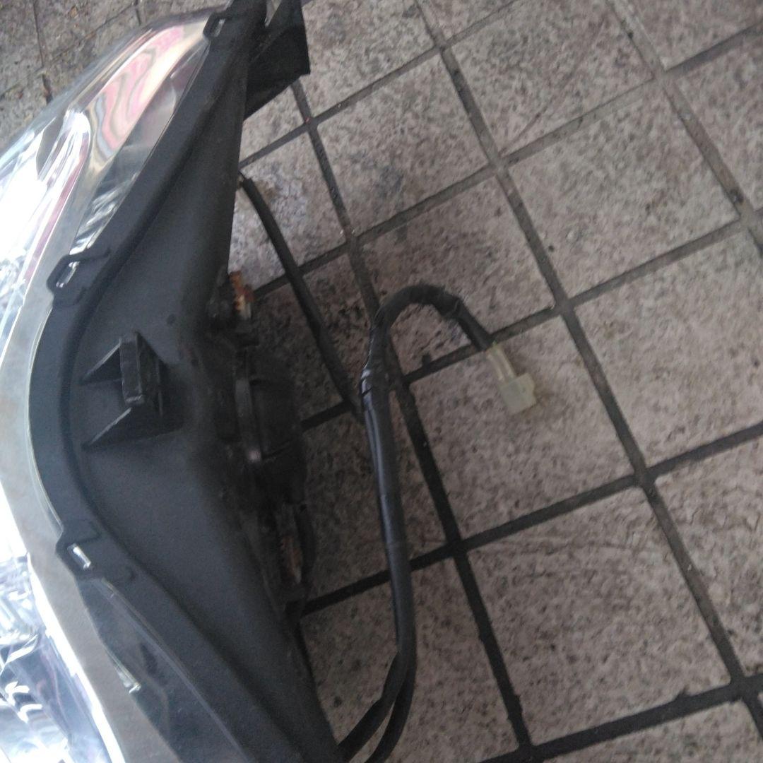 マグザム純正ヘッドライト中古　SG17　SG21共通　マグザム250まあまあ綺麗