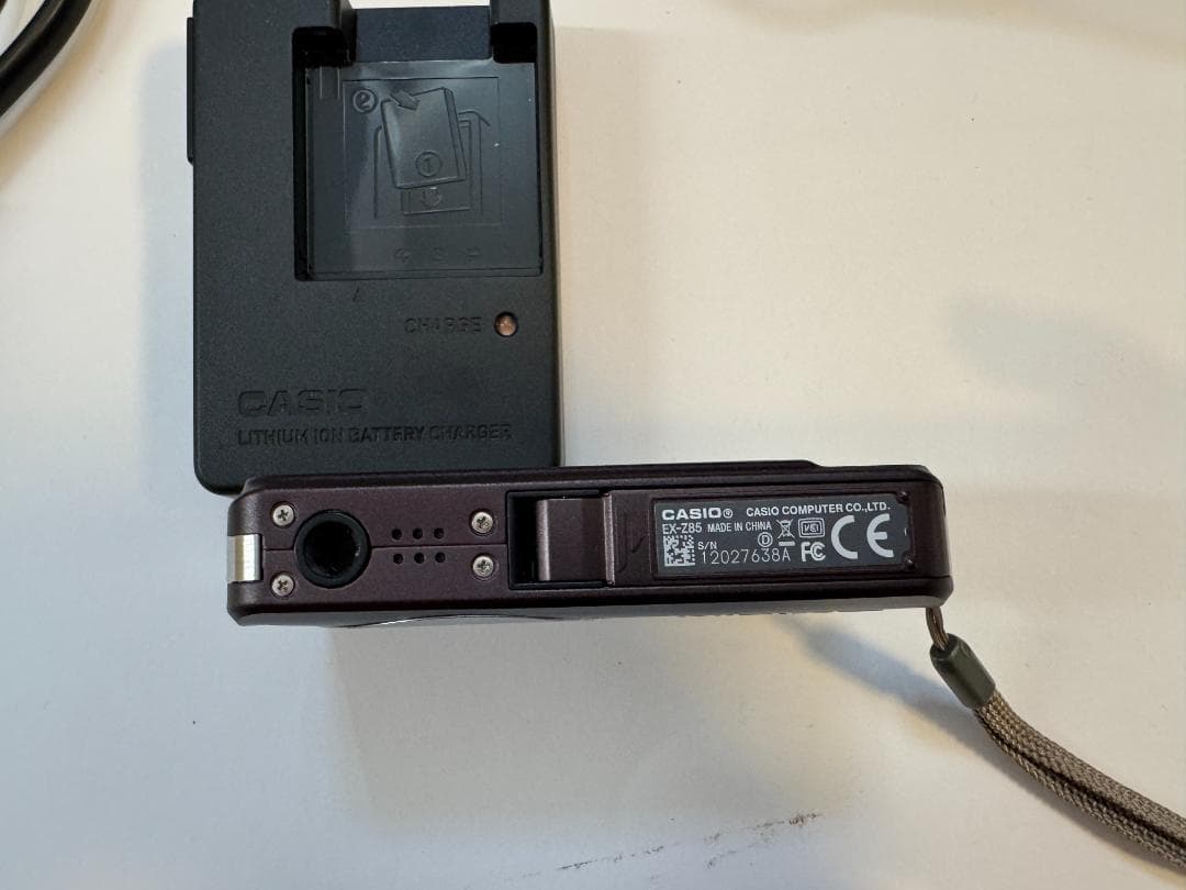 CASIO EXILIM EX-Z85 ダークブラウン 本体 カシオ デジカメ