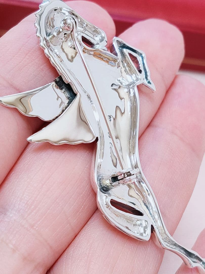 未使用品 碌山 翼ある馬 ペガサス エメラルド シルバー ブローチ