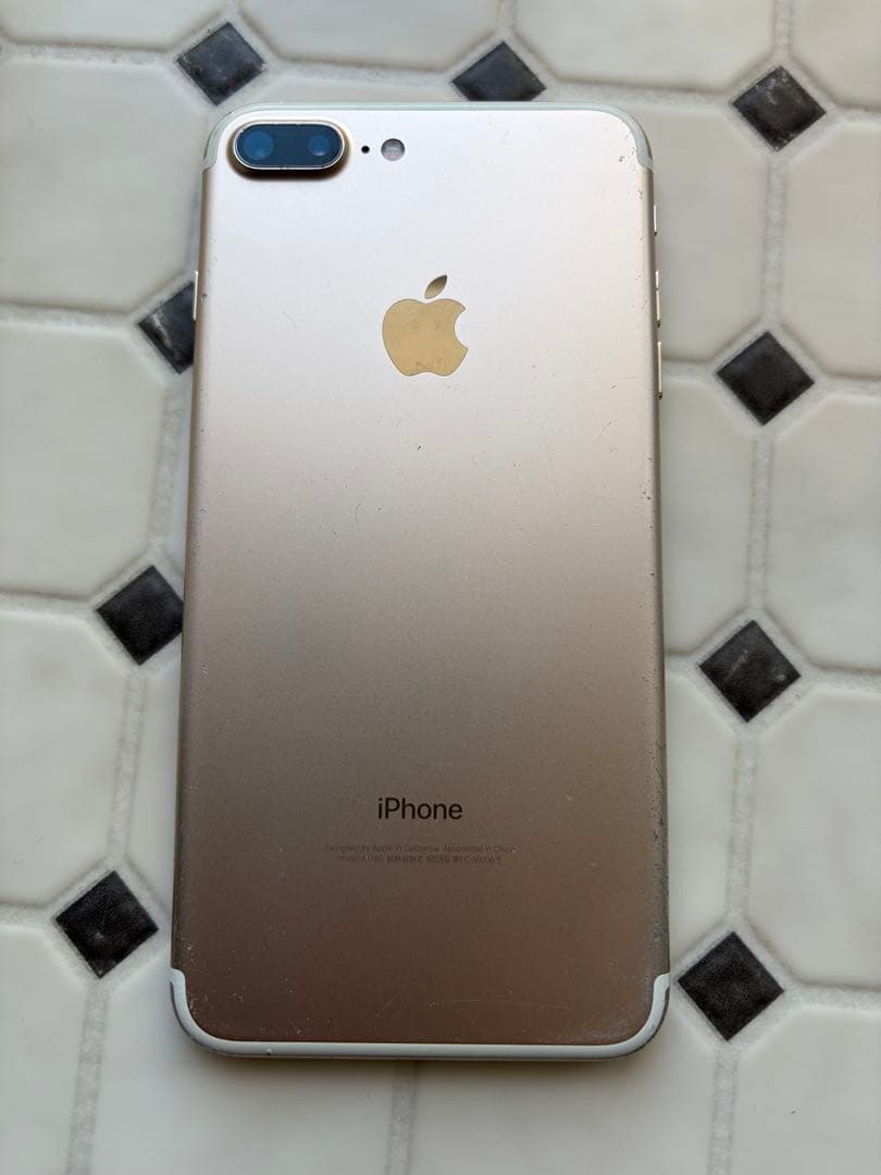 iPhone 8 Plus 128GB 本体＋付属品一式