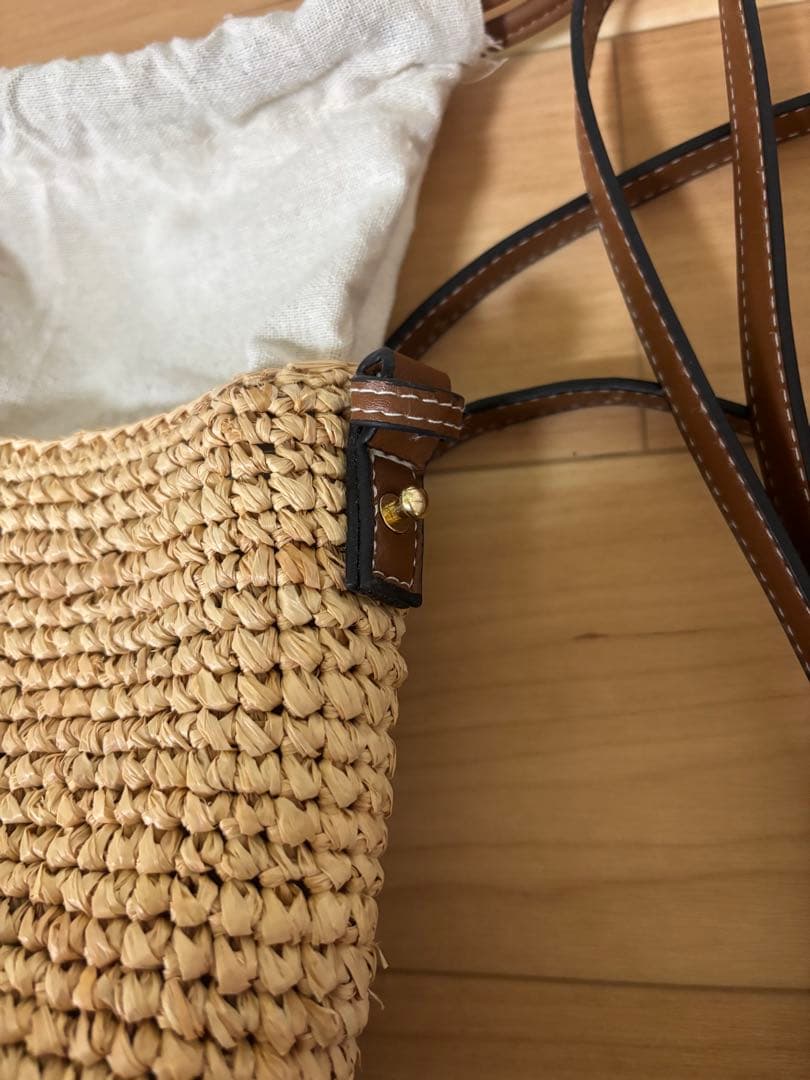 最終値下げLOEWE カゴバッグ巾着ブラウンミニショルダー