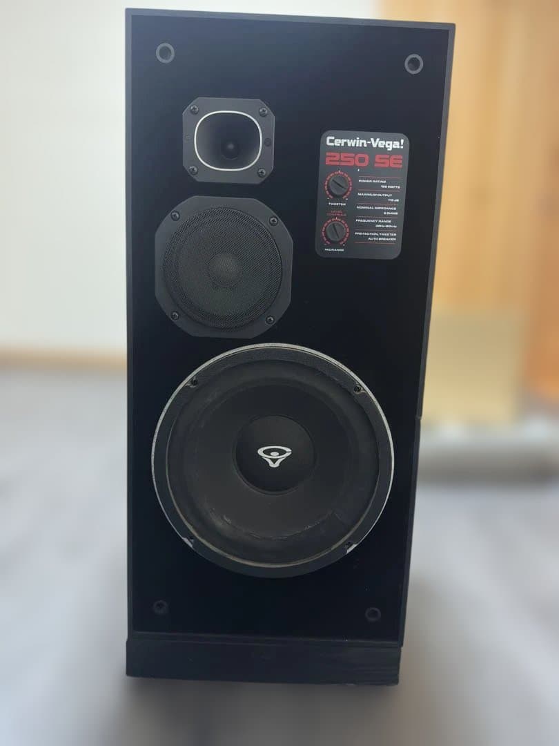 CERWIN-VEGA! 250SE スピーカー