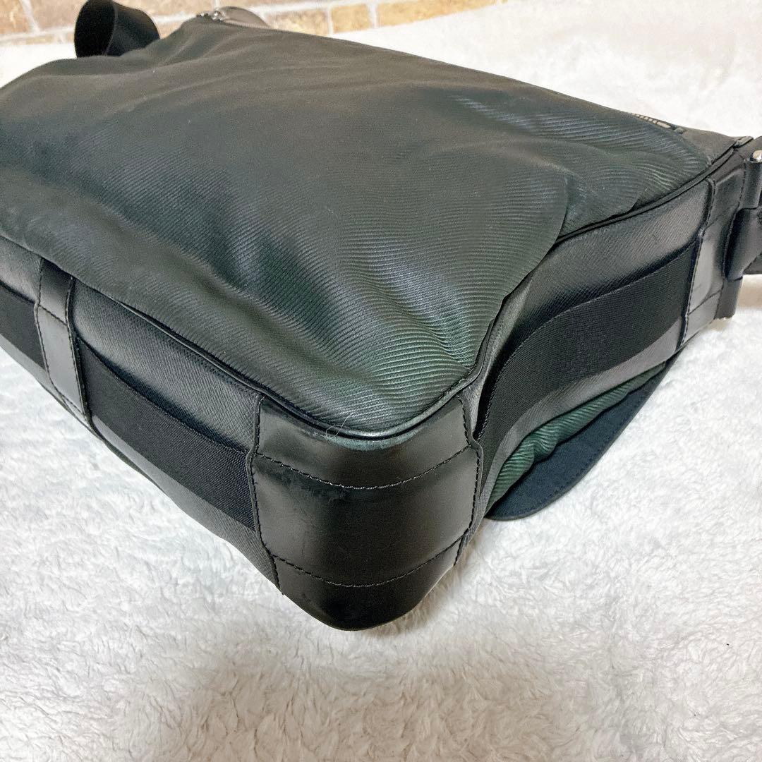 ルイヴィトン　デルスー　タイガ　ショルダーバッグ　メッセンジャーバッグ