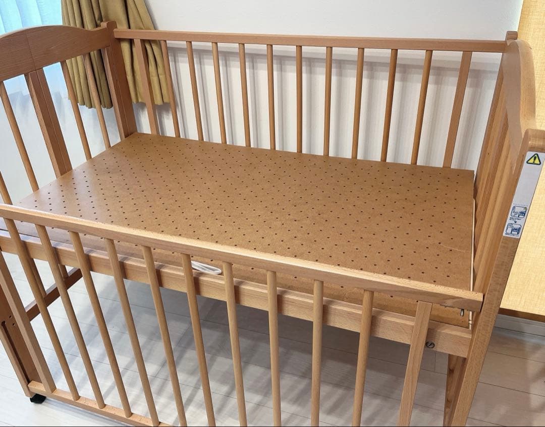 日本製　「スリーピー」　ベビーベッド　ハイタイプ