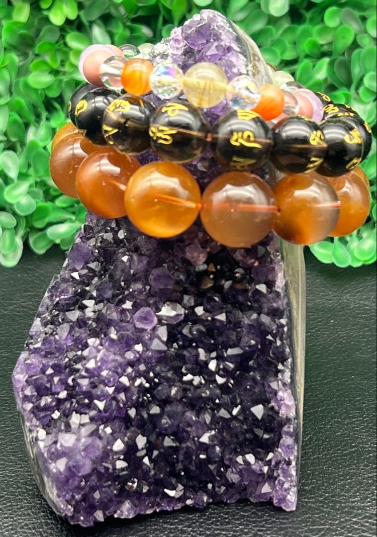 ミニアメジストドーム　濃紫　ウルグアイ産　高品質原石　美品　紫水晶　置物