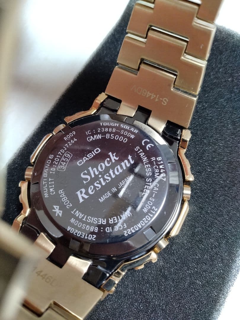 【最終価格】（62）G-SHOCK　フルメタル　GMW-B5000 ゴールド