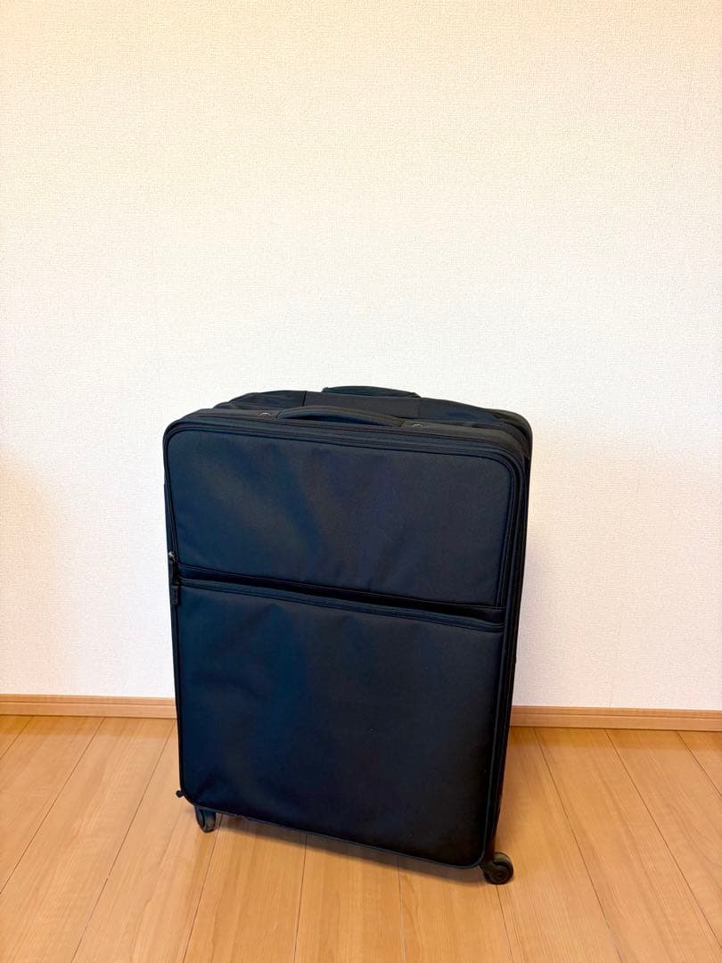 【無印良品】半分の厚みで収納できるソフトキャリー 超大型（81L）ブラック