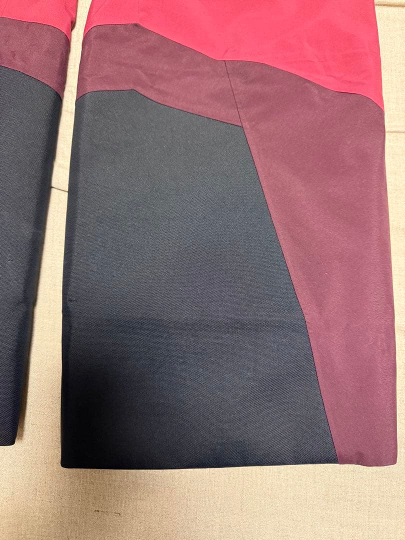 ピークパフォーマンス　グラヴィティジャケット・パンツ　ウィメンズXS