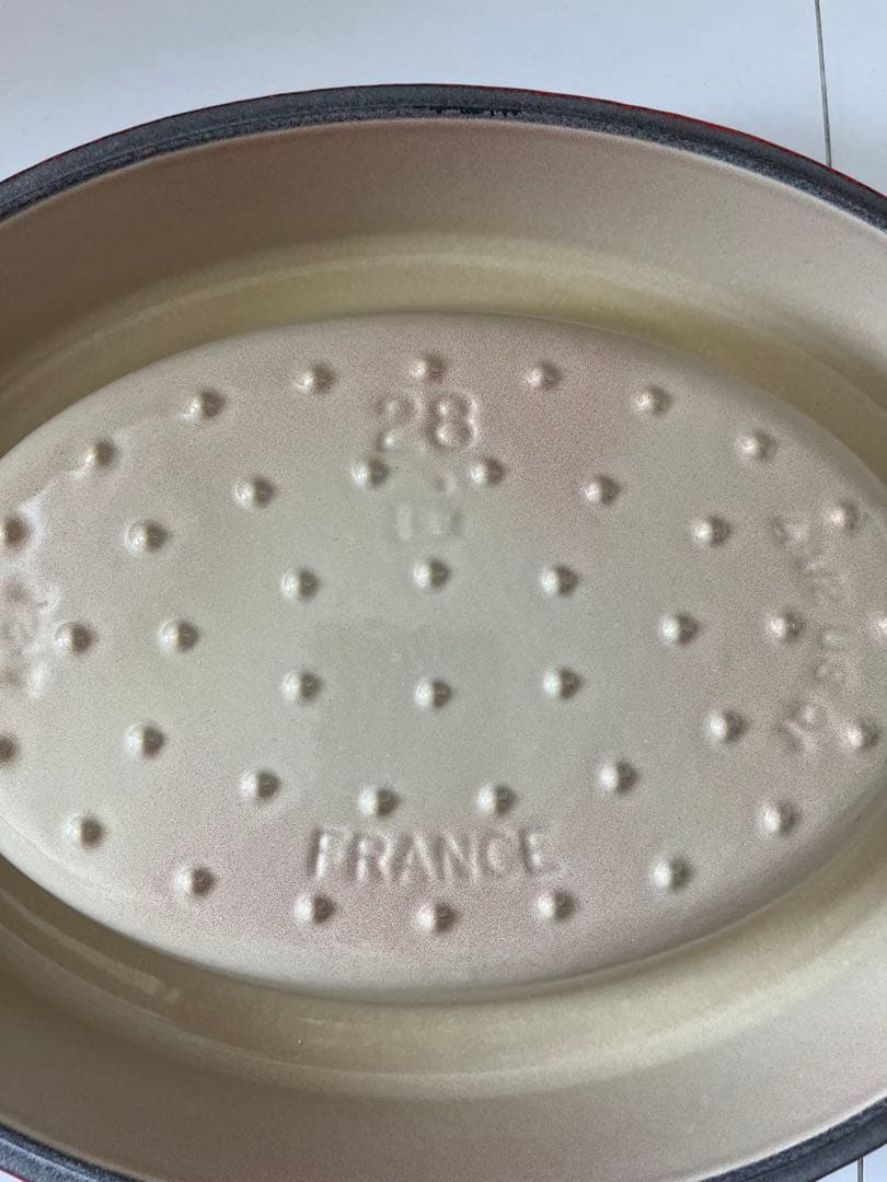 廃盤　ルクルーゼ　 デュッフ　DOUFEU オーバル　28cm チェリーレッド