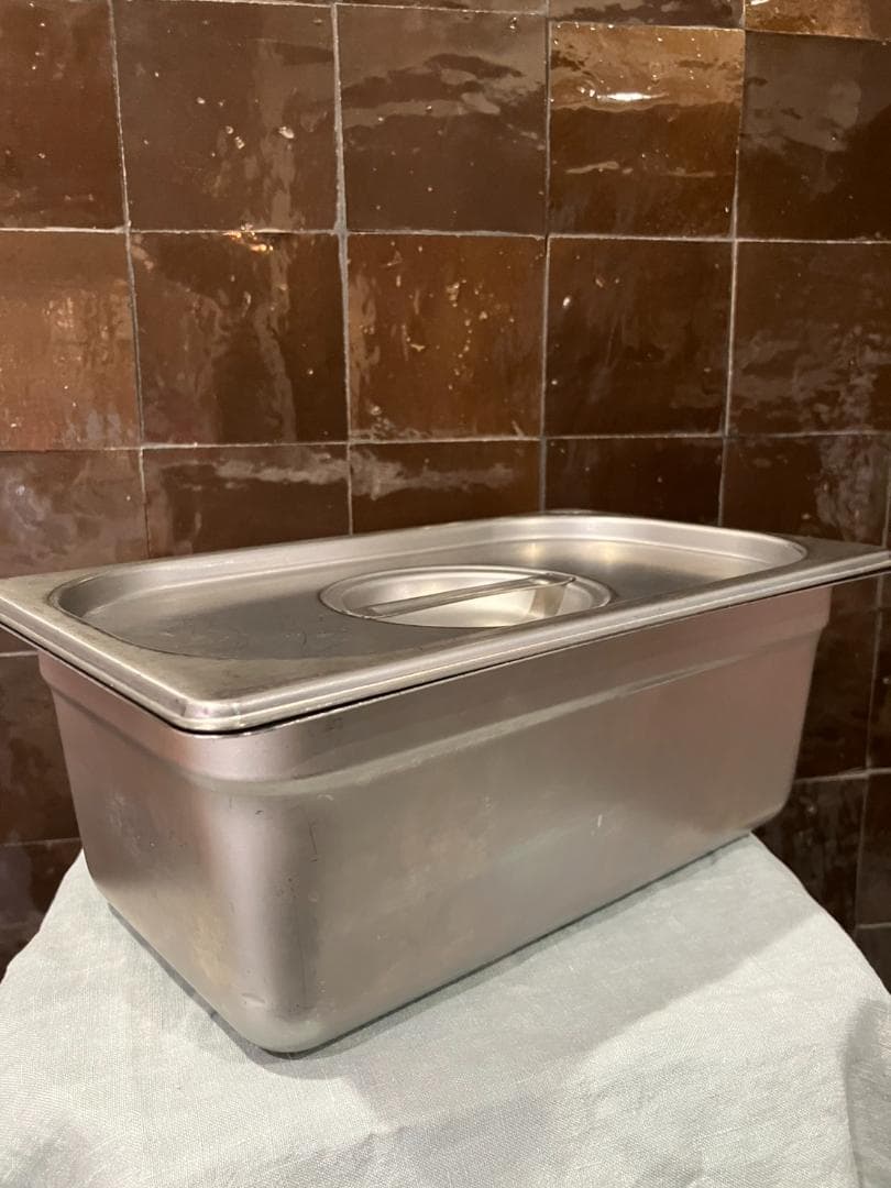 ステンレス製アイス・ジェラート保存容器4個セット　中古品