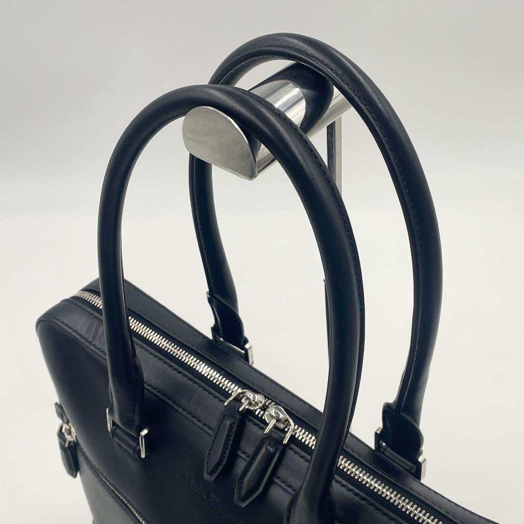 【極美品】FERRAGAMO オールレザー ブリーフケース トート 肩掛け 黒