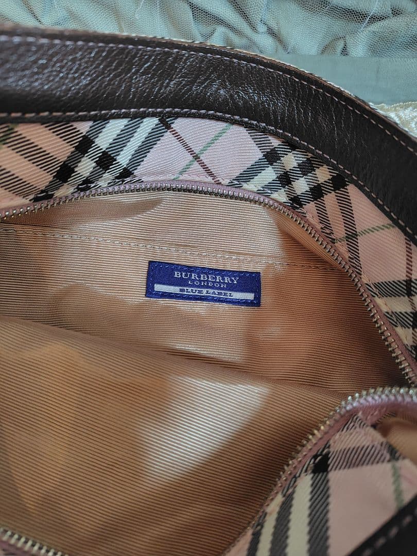 バーバリーブルーレーベル　ショルダーバック　ピンク