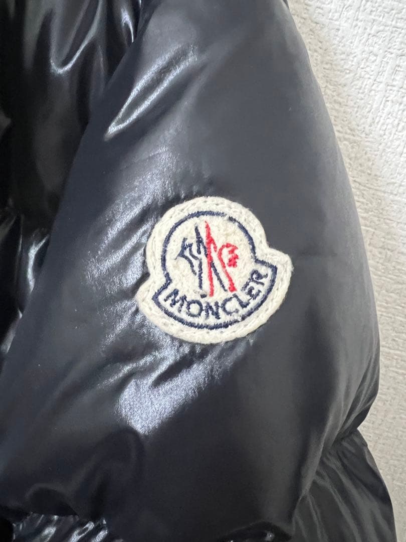 MONCLER ダウンジャケット