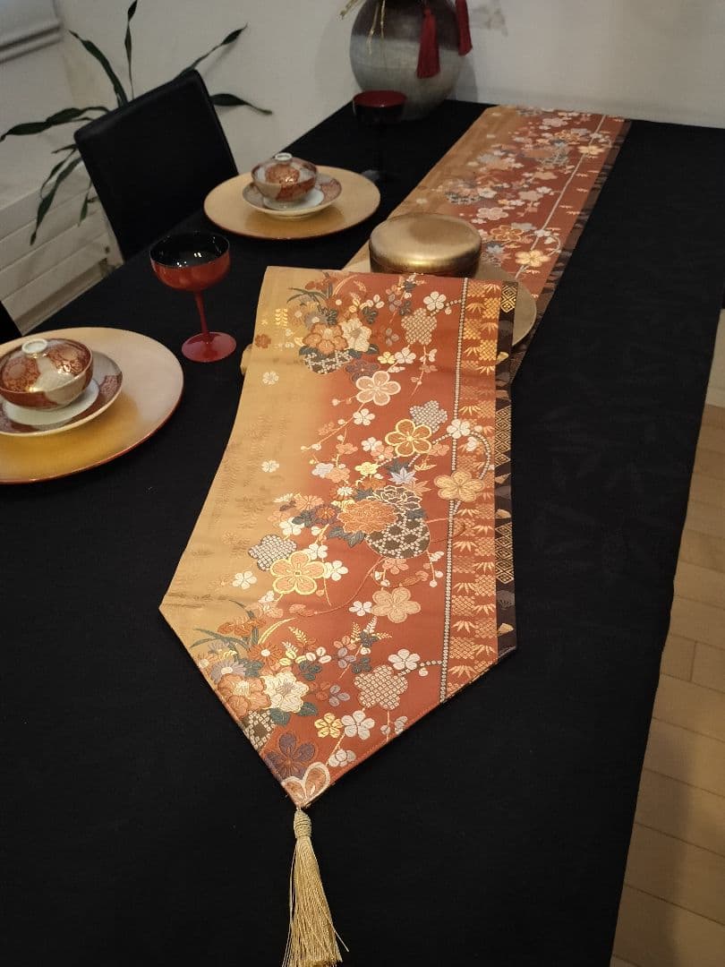 meru　A923★逸品‼️ ひな祭り‼️正絹テーブルランナー2m12cm