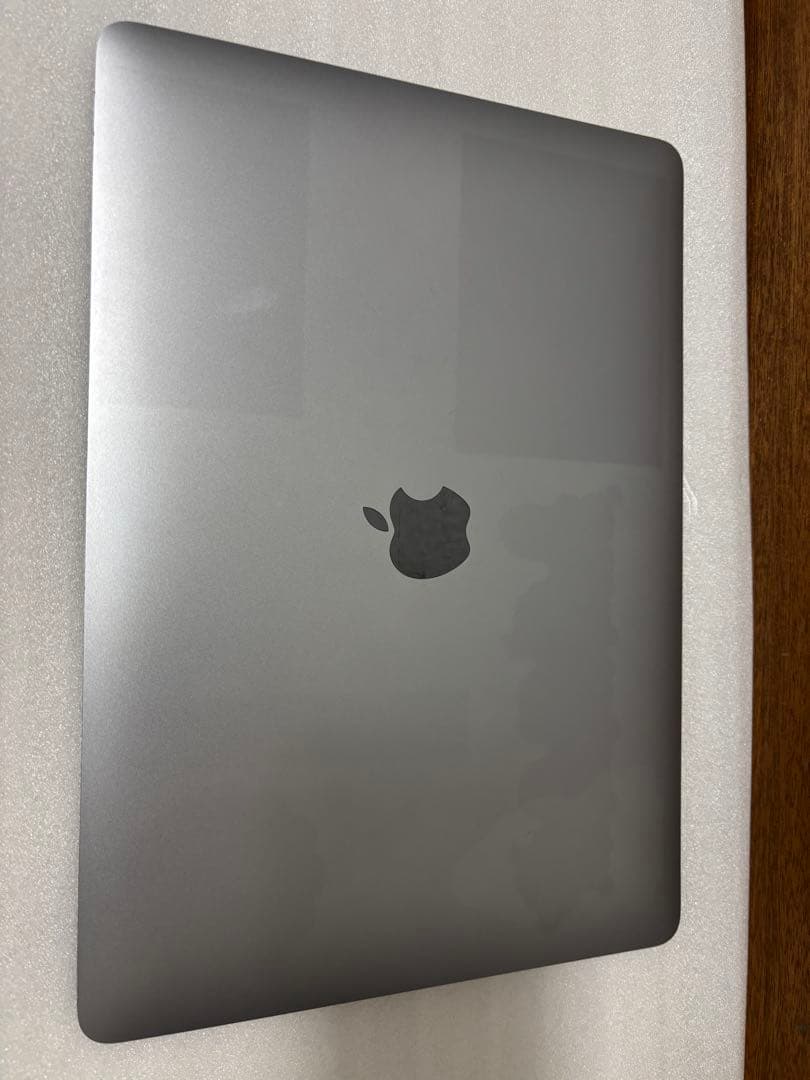 MacBook Air 13インチ　2020 retina A2179