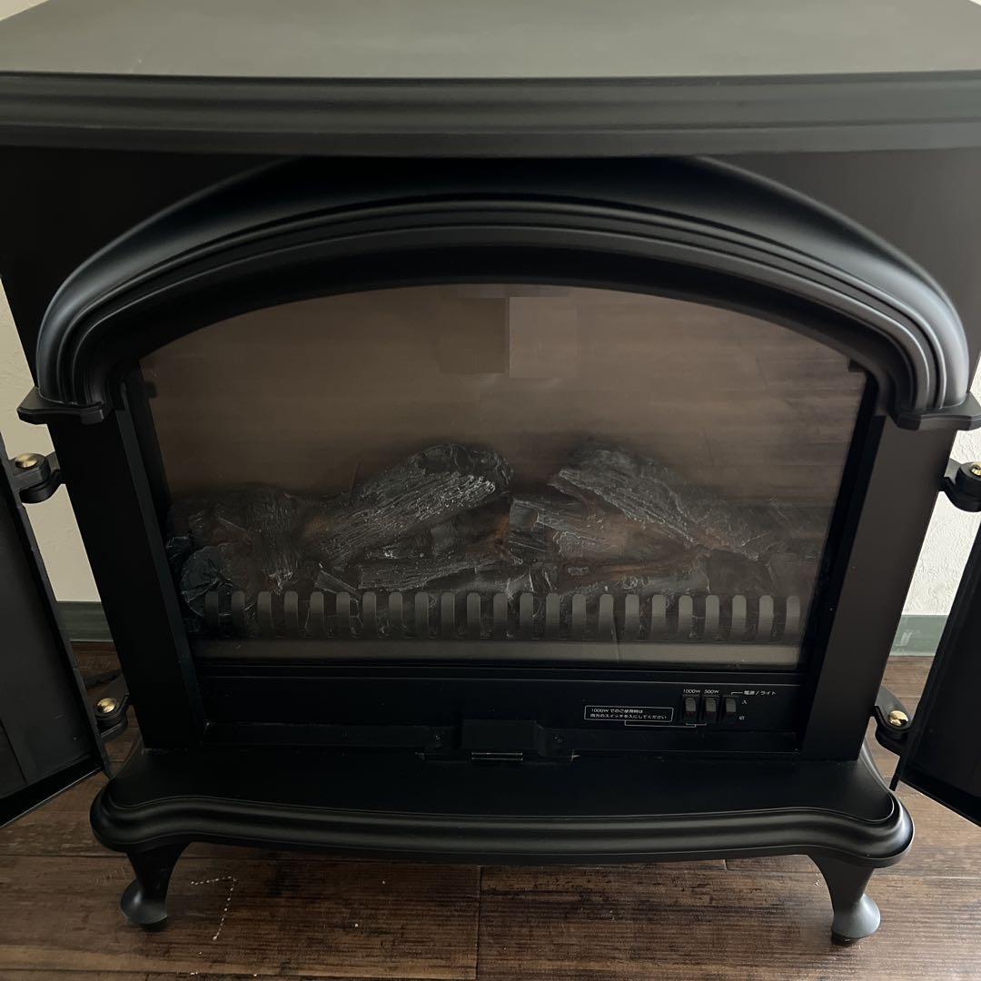 k849 暖炉のように可愛らしい電気ストーブ レトロな雰囲気が素敵 2017年製
