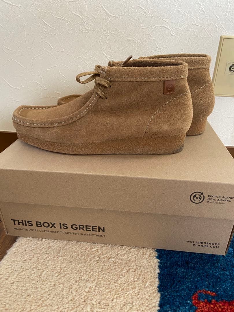 【クラークス】値下げ☆美品ワラビーブーツ モカシン メンズ　24.5 ベージュ