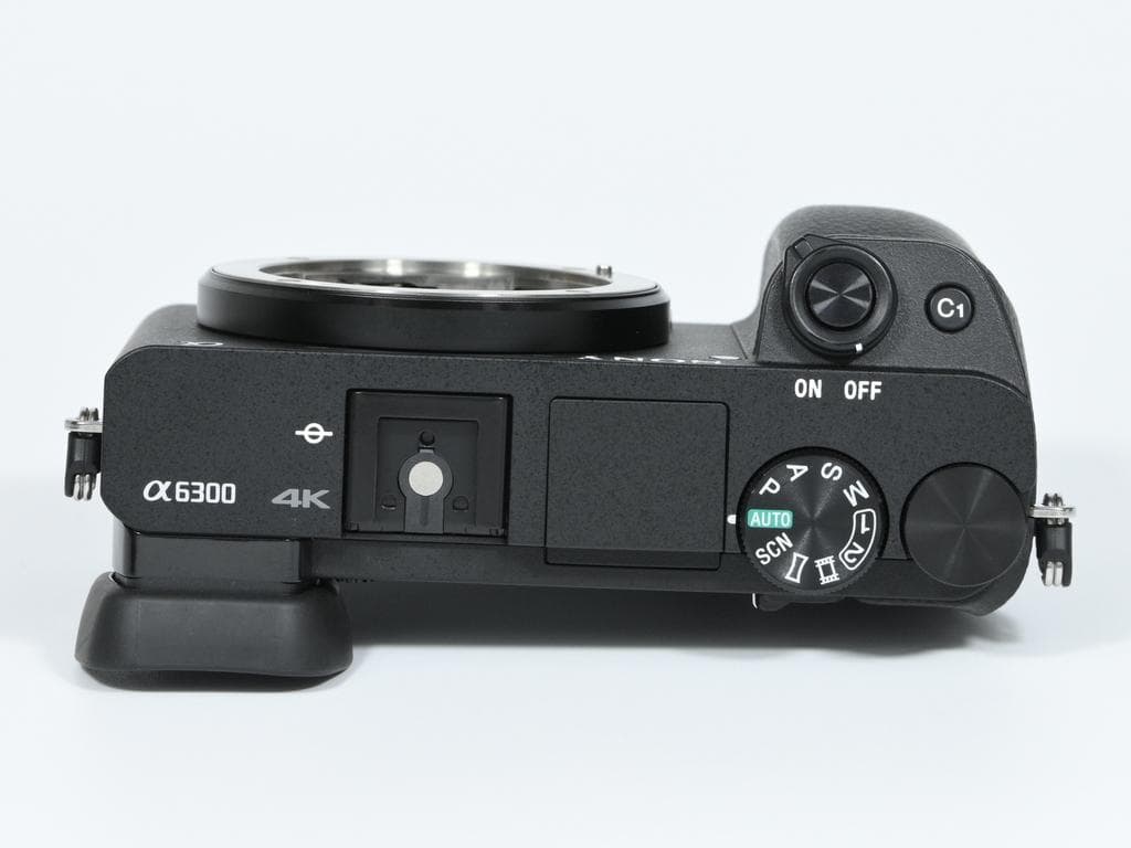 【超美品】SONY α6300 ILCE-6300 ボディ《ショット数1723》