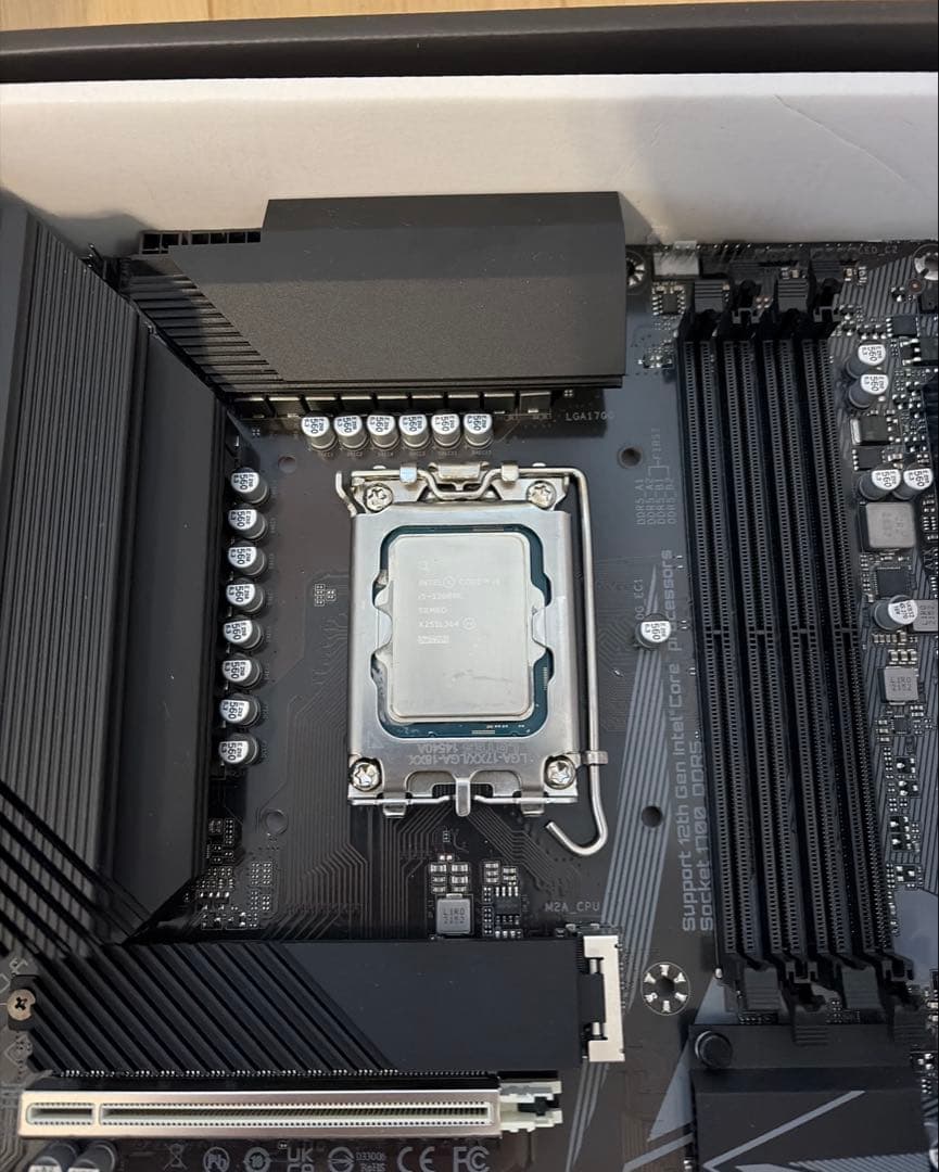 GIGABYTE Z690 UD AX（DDR5）＋Core i5-13600K