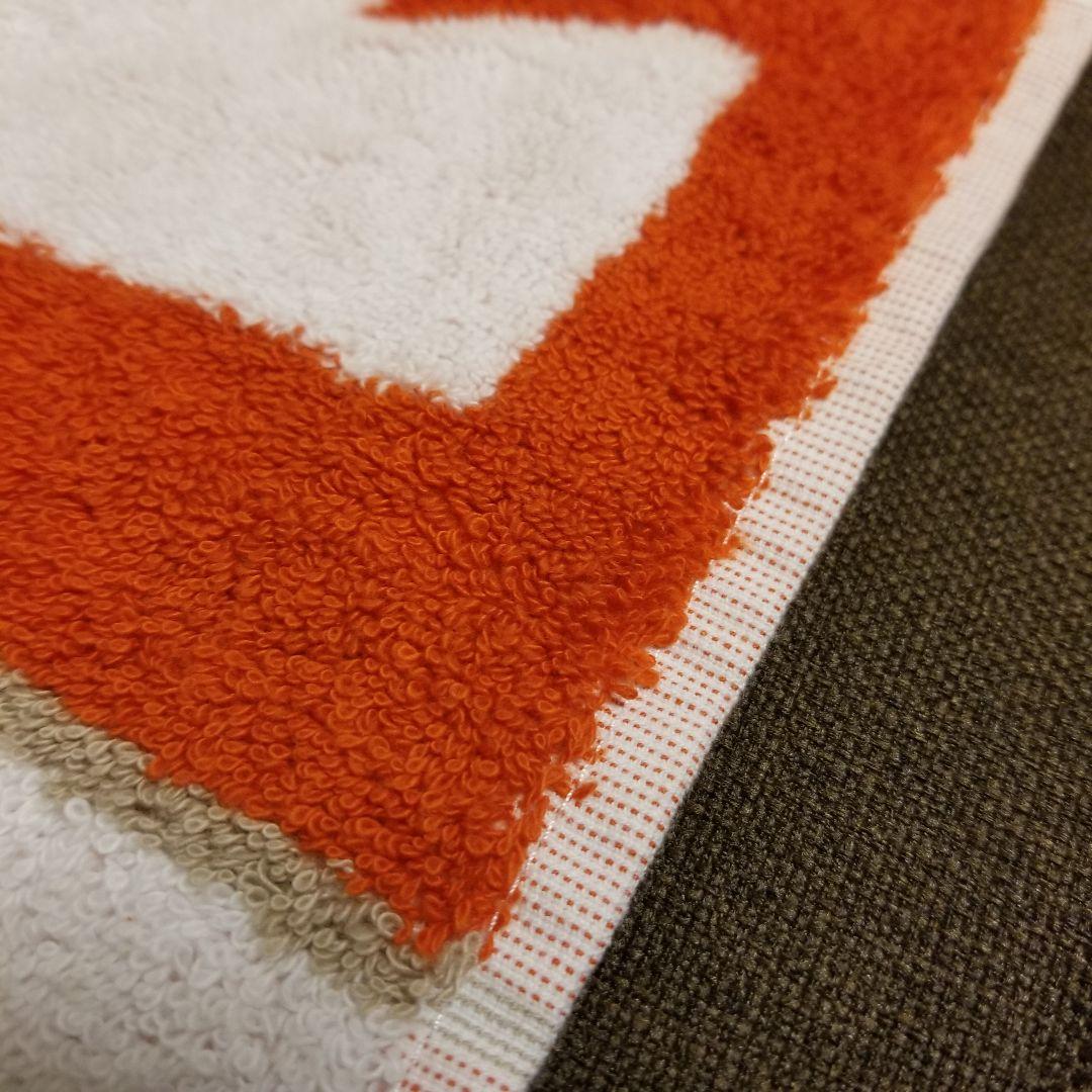 未使用 HERMES カレアヴァロン ハンドタオル タオルハンカチ 箱付き