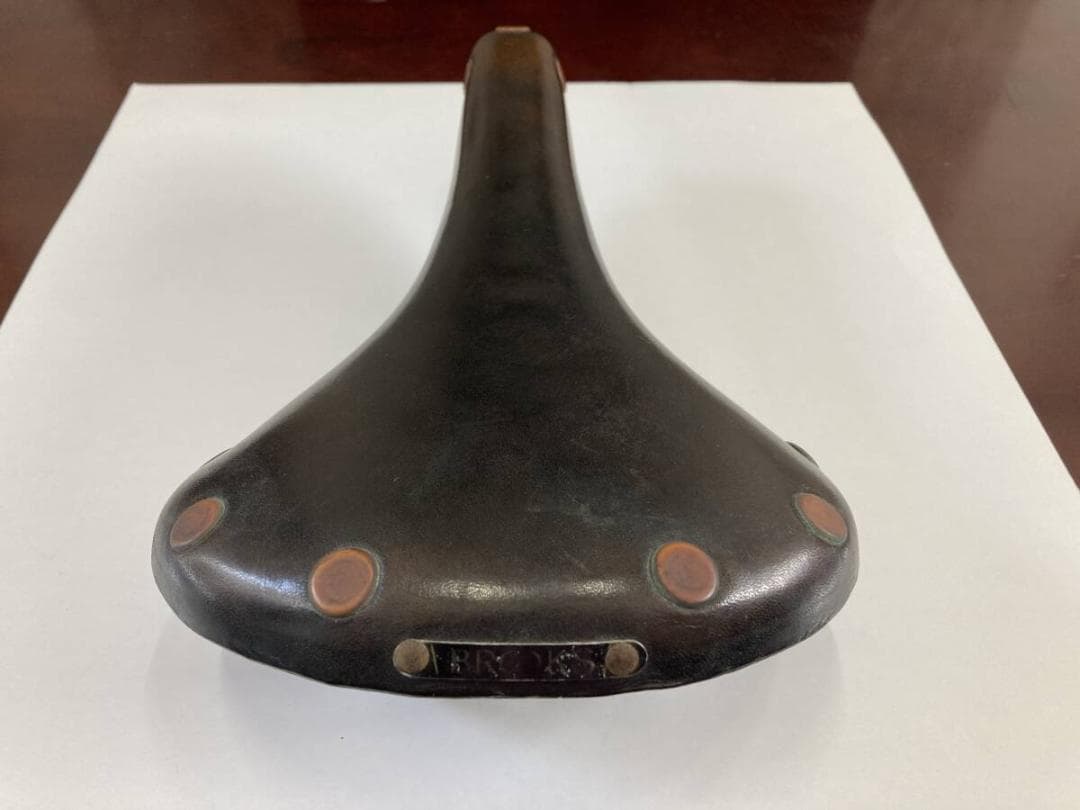 ブルックス　プロフェッショナル　サドル　黒（小鋲）ビンテージパーツ（貴重品）