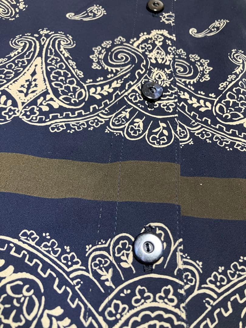 レリアンプラスハウス　ブラウス　ペイズリー柄　スカーフ柄　シャツ