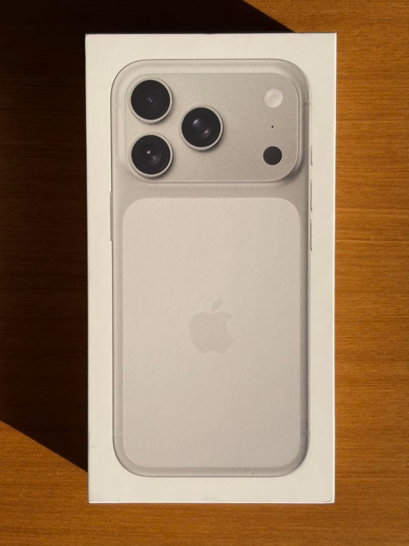 未使用未開封★香港版 iPhone 17 Pro 256GB シルバー