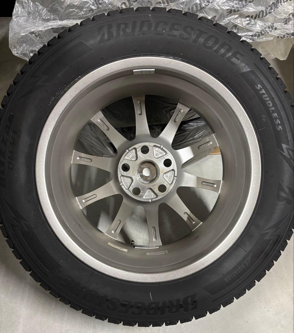 アルファード　ヴェルファイア　40系 スタッドレスタイヤ　18インチ